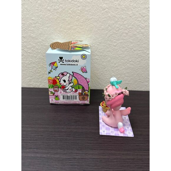 Tokidoki Picnic Party Unicorno Blind Box Figure - Berry & Birdie - Picture 3 of 5